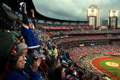 Louis Blues: St. Louis Blues fans gather for a Game 7 Stanley Cup watch ...