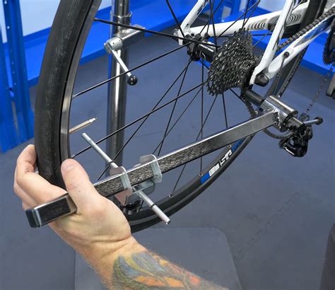 Rear Derailleur Hanger Alignment | Park Tool