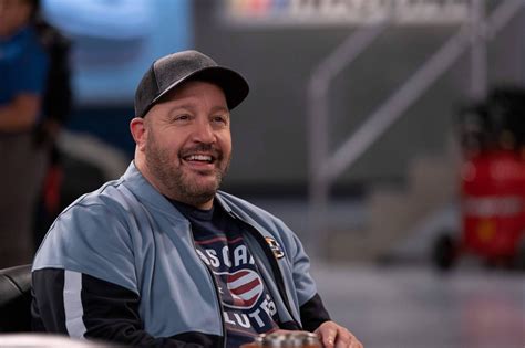 Kevin James, The Crew (2021) Credit: Eric Liebowitz / Netflix / The ...