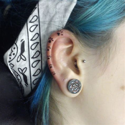 17 Tattoos para tu oído con los que dirás ADIÓS a los aretes