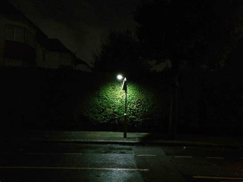 Street Lamp at Night : r/iPhoneography
