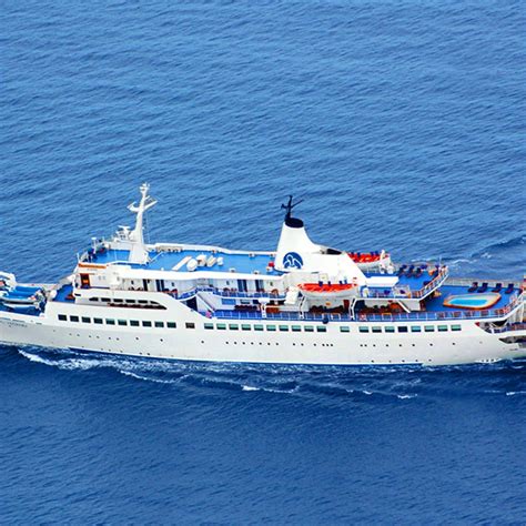 M/V Galapagos Legend • Galapagos Holiday Adventures by EcoAmerica ToursGalapagos Holiday ...