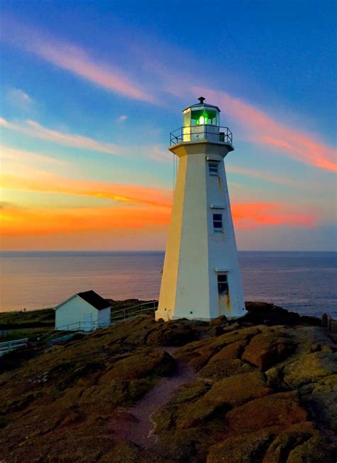Atlantic coast of Canada - Newfoundland / Cape Spear Lighthouse (new) - World of Lighthouses