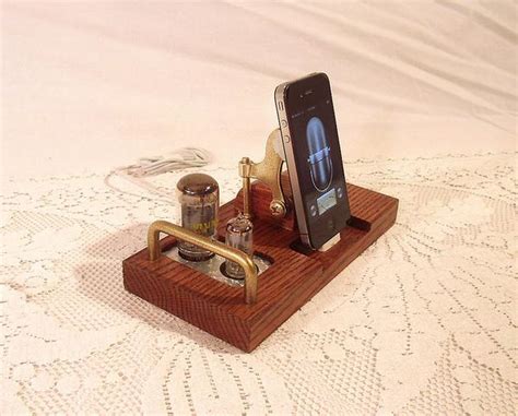 The Handmade iPhone 5 Docking Station | Gadgetsin