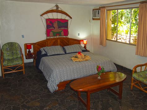 Hotel Las Tortugas • Costa Rica travel experts - Surf Trips, Hotels, Car and SUV rentals