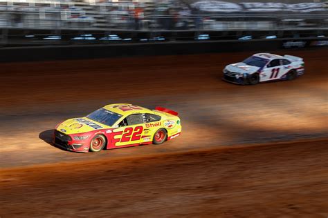 Joey Logano wins on dirt at Bristol - The Washington Post