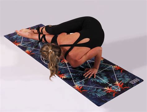 Find paradise with Form Yoga mats - featured mat Tropic | How to do yoga, Fitness