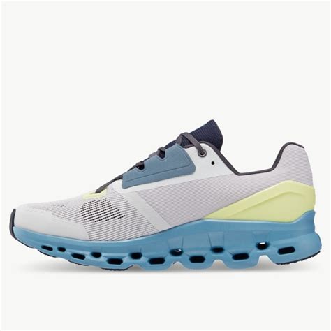 On Cloudstratus Men's Running Shoes – RUNNERS SPORTS