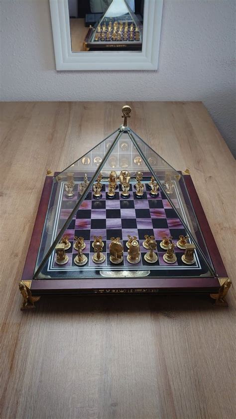 Franklin Mint - Chess set (1) - 24k gold plated, wood and glass - Catawiki