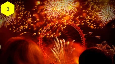 25 stunning photos of fireworks in London – Bonfire Night in London ...