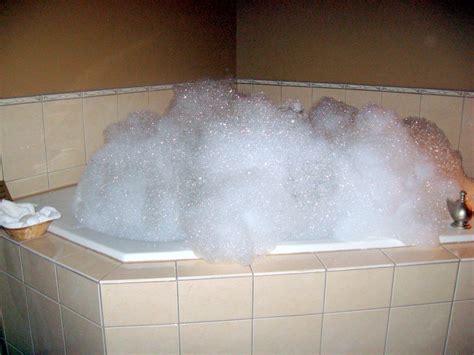 Down a long country road...: N...is for...NEVER put too much bubble bath into a jet tub!