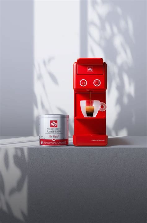 Cold Brew coffee - Ready to Drink | Illy coffee, How to make cappuccino, Coffee drinks