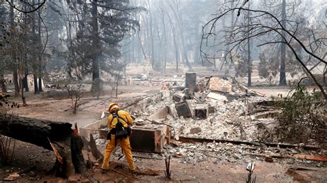 Report: Evacuation Delay May Have Cost Dozens of Lives in Northern California Fire
