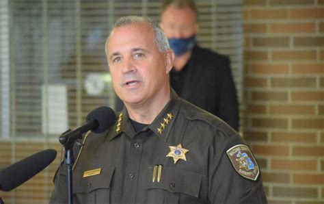 Macomb County Sheriff trying to fill large number of road deputy vacancies – Macomb Daily