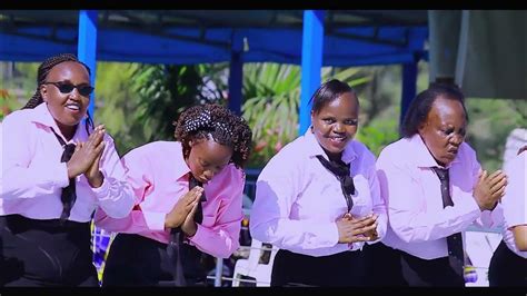 PCEA Kitengela Township Church Choir - Heri Mtu Yule. - YouTube