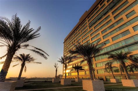 Experiencing Arabian Hospitality with Rotana in Dubai - Finding the Universe