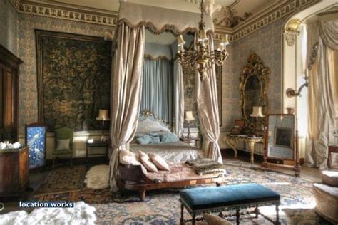 Tapestry Bedroom, Belvoir Castle | Quartos luxuosos, Quarto vitoriano ...