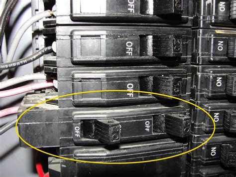 Inspecting Tandem Circuit Breakers - Structure Tech Home Inspections