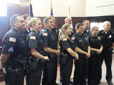 Seven New Officers Sworn In, One Promoted to Detective, Two Commended ...