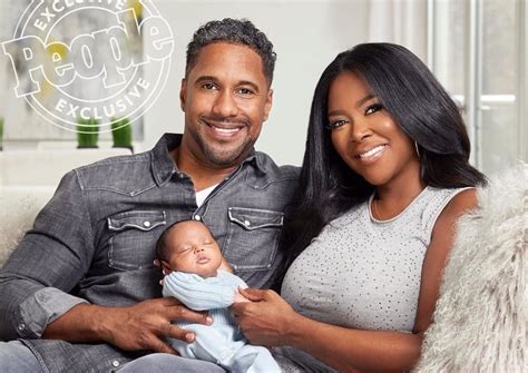 How Old Is Kenya Moore Husband - She stands at a height of 5ft 5 inches(1.66m) and has a body ...