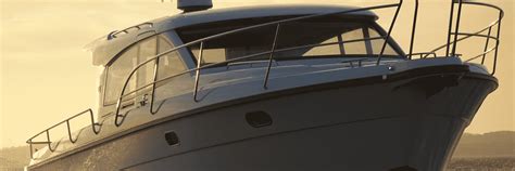 Boat Windshields - The Costs To Replace & Repair Boat Glass