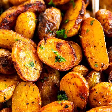 Roasted Baby Potatoes Recipe | Savory Nothings