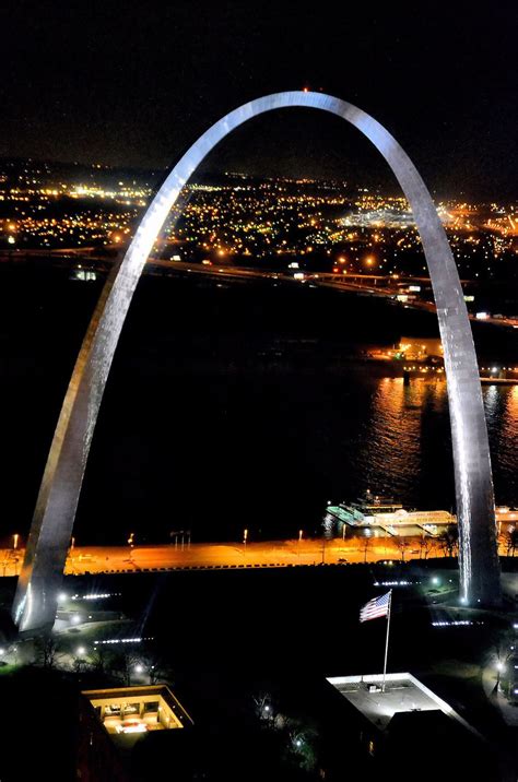 Gateway Arch at Night in St. Louis, Missouri - Encircle Photos