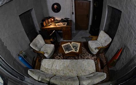 Replica of Adolf Hitler's bunker unveiled by private Berlin museum ...