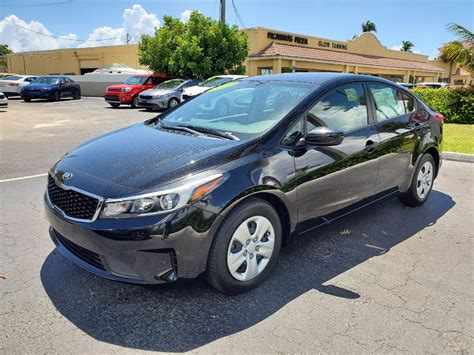 Certified Pre-Owned 2017 Kia Forte LX