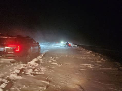 VIDEO: Tourists rescued in Iron Co. after rental car gets stuck in snow