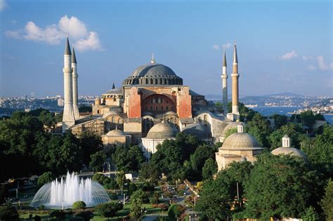 The Struggle for the Gem of Istanbul: Are the Doors of Ayasofya closing? - Most Amazing Wonders