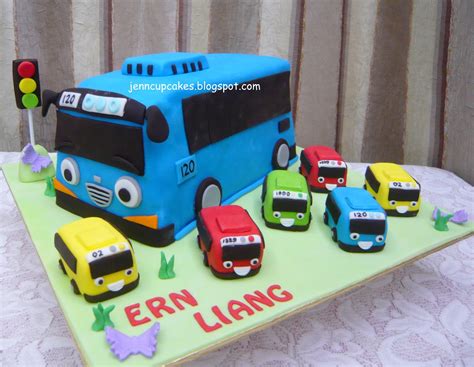 Jenn Cupcakes & Muffins: Tayo the Little Bus Cake