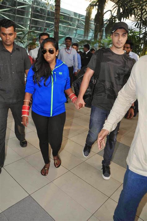 Salman Khan's sister Arpita returned to Mumbai after Marriage with her ...