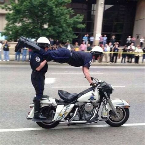 21 photos qui prouvent que les membres de la police sont des gens merveilleux