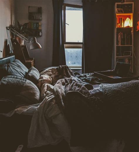 My room looking exceptionally cosy in the autumn light. | Decoraciones ...