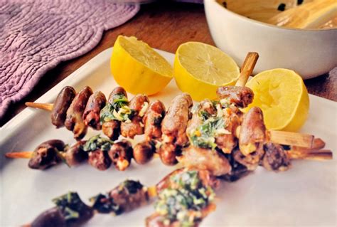 ingredientista.english: Grilled chicken hearts skewers