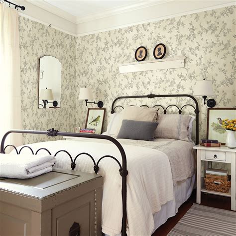 Vintage Wallpaper - Hgtv Design Erin Napier Bedroom (#2447016) - HD Wallpaper & Backgrounds Download