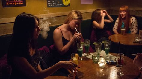 Russian Proposal Would Phase In Cigarette Ban, but Current Smokers Get a Pass - The New York Times