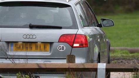 GB car sticker no longer valid for British drivers travelling abroad ...