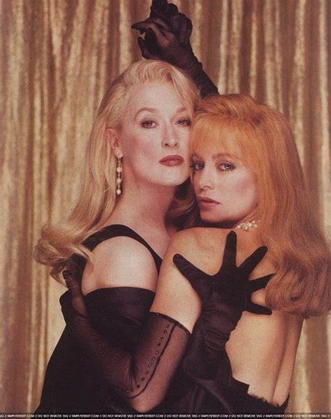 meryl and goldie. | Goldie hawn, Meryl streep, Death becomes her