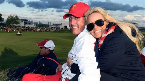 Photos: Phil Mickelson, wife Amy Mickelson photos through the years