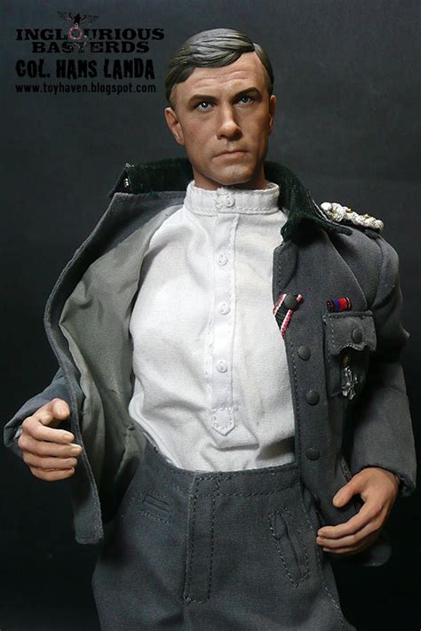 toyhaven: Hot Toys "Inglourious Basterds" Col. Hans Landa REVIEW 1