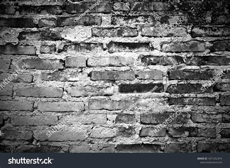 Black and white pattern of old brick wall for texture background | Old ...