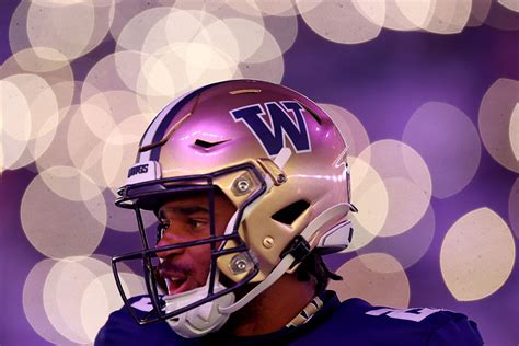 #5 Washington Huskies Looks to Preserve its Perfect Record