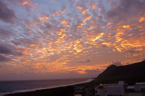 Among the Lanes: Phases of sunrise over the Pacific Ocean