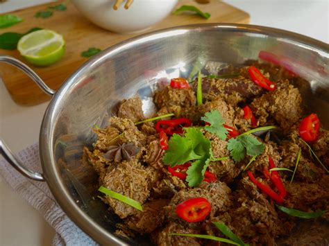 Best Ever Slow Cooker Beef Rendang - The Rare Welsh Bit