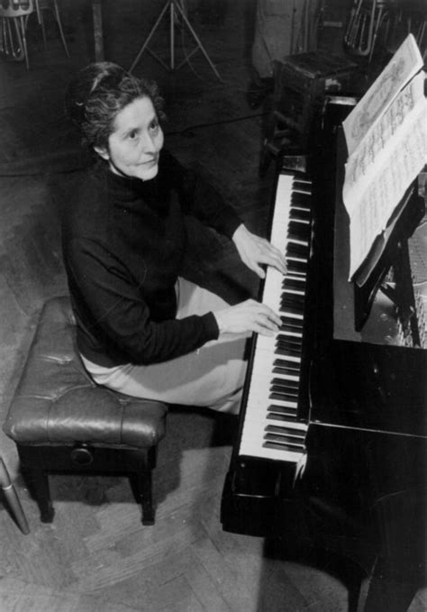 10 Great Female Pianists - Spinditty