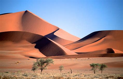 Namib-Naukluft NP Photos – Images & Pictures