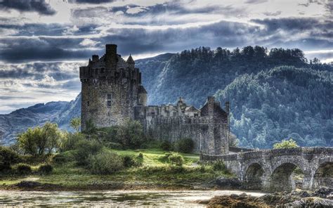 Eileen Donan Castle, Scotland. Eilean Donan, Scottish Castles, High Walls, Medieval Castle ...