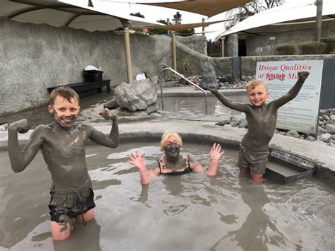 ULTIMATE GUIDE TO HELLS GATE MUD BATHS ROTORUA